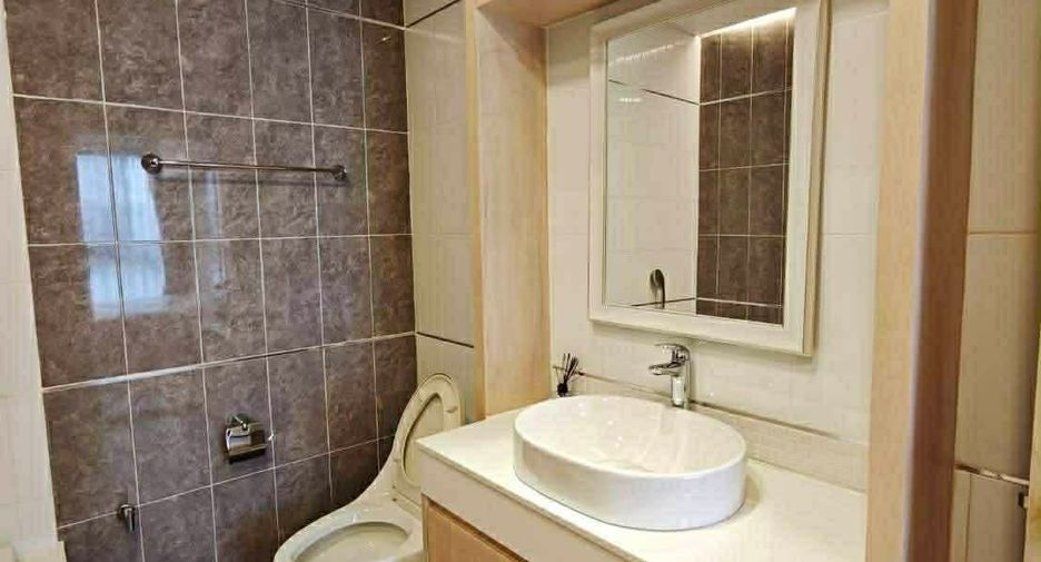 For sale 2 bedrooms condo in Mueang Chiang Mai, Chiang Mai