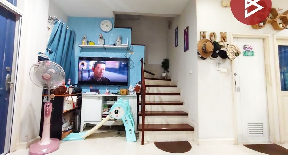 For sale 4 bedrooms townhouse in Bangkok Yai, Bangkok