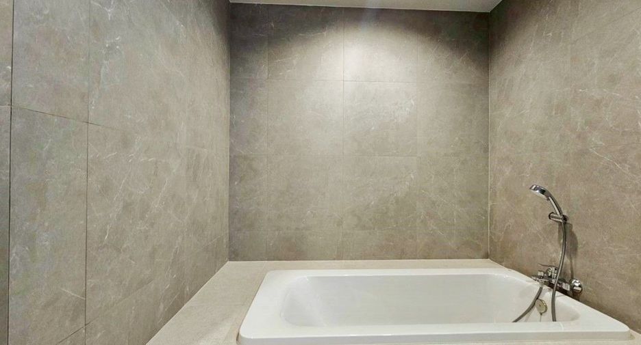 For rent 1 bed apartment in Khlong Toei, Bangkok