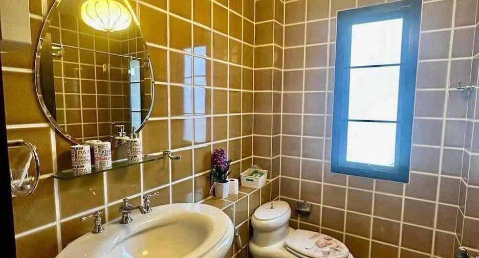 Villa zum Kauf und zur Miete mit 3 Zimmer in Bang Lamung, Chonburi
