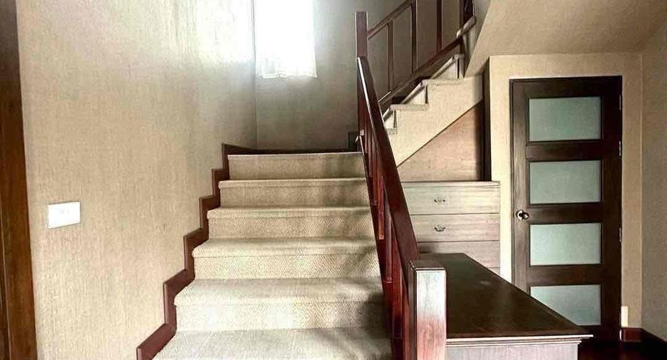Villa zum Kauf und zur Miete mit 3 Zimmer in Bang Lamung, Chonburi