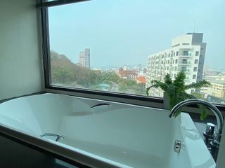 For rent 2 bedrooms condo in Bang Lamung, Chonburi
