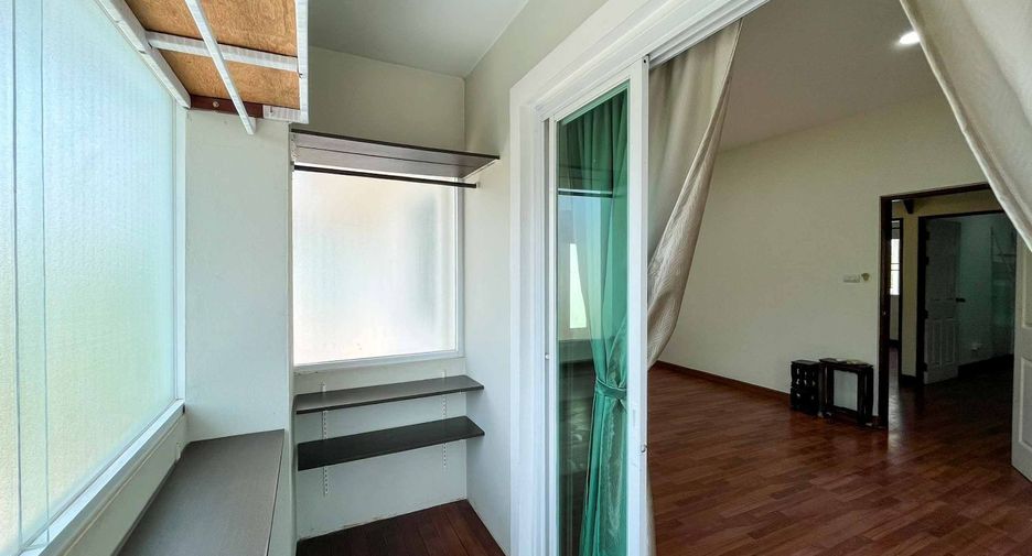 For rent 3 bedrooms house in Mueang Chiang Mai, Chiang Mai