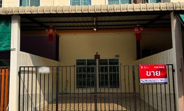 For sale 2 bedrooms townhouse in Si Racha, Chonburi