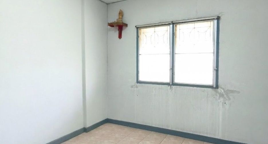 For sale 3 bedrooms townhouse in Thanyaburi, Pathum Thani