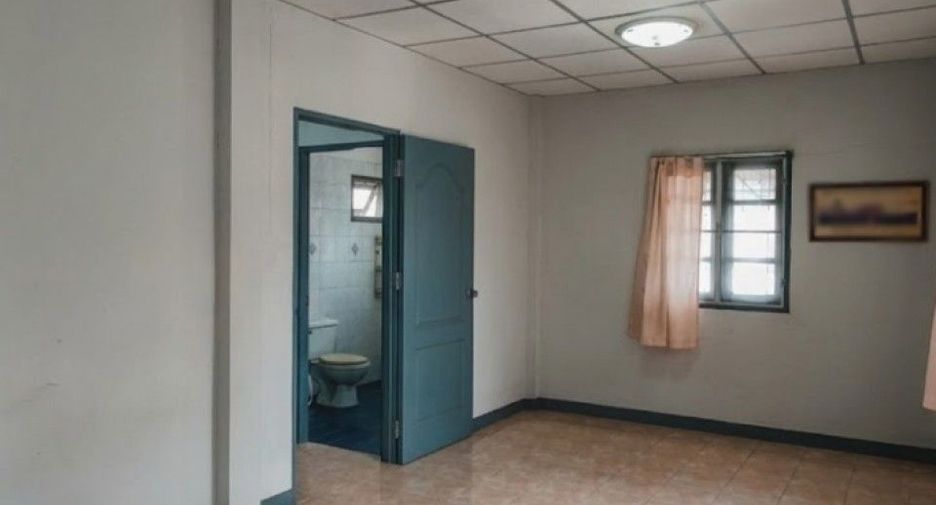 For sale 3 bedrooms townhouse in Thanyaburi, Pathum Thani