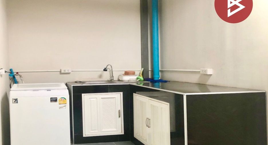 For sale 3 bedrooms townhouse in Sai Mai, Bangkok