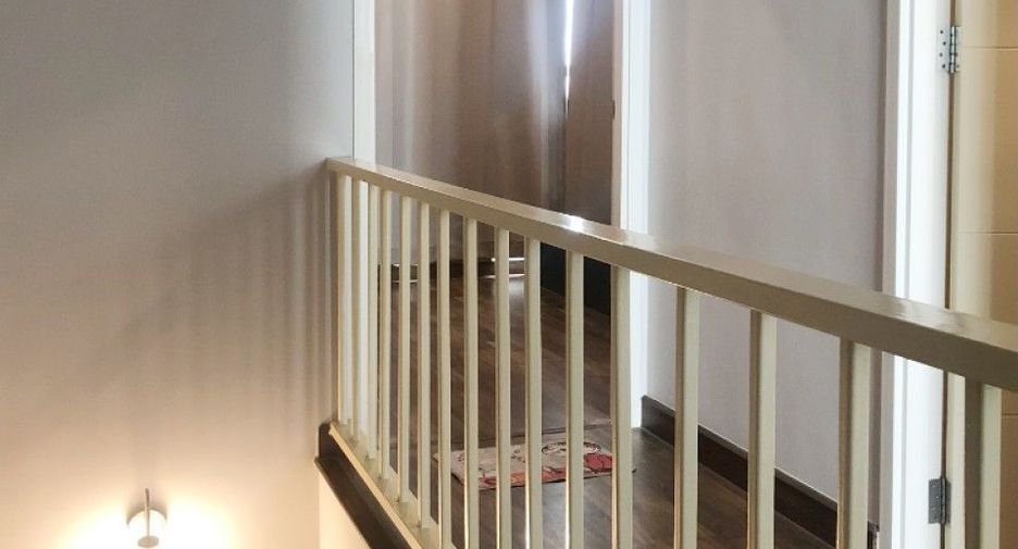 For sale 3 bedrooms townhouse in Sai Mai, Bangkok