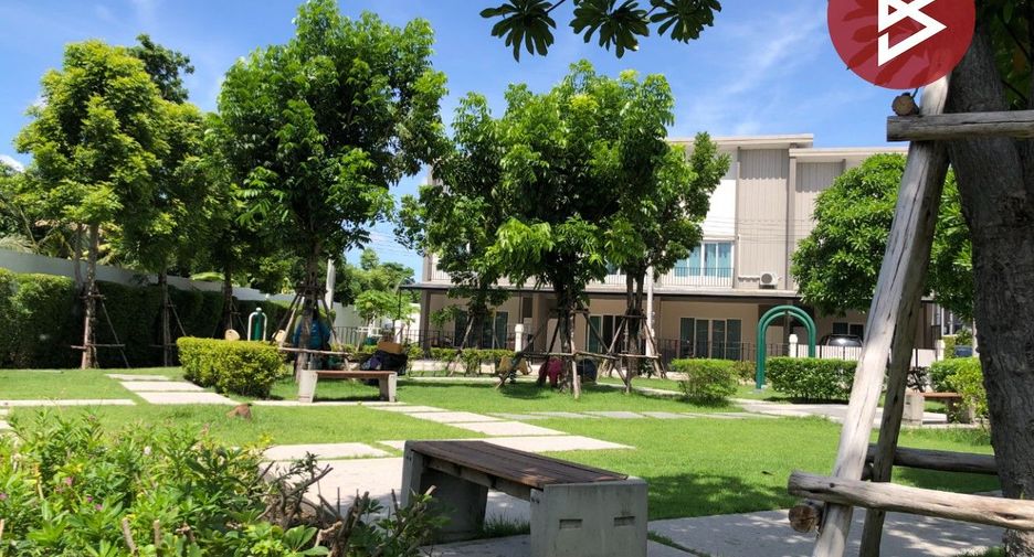 For sale 3 bedrooms townhouse in Sai Mai, Bangkok