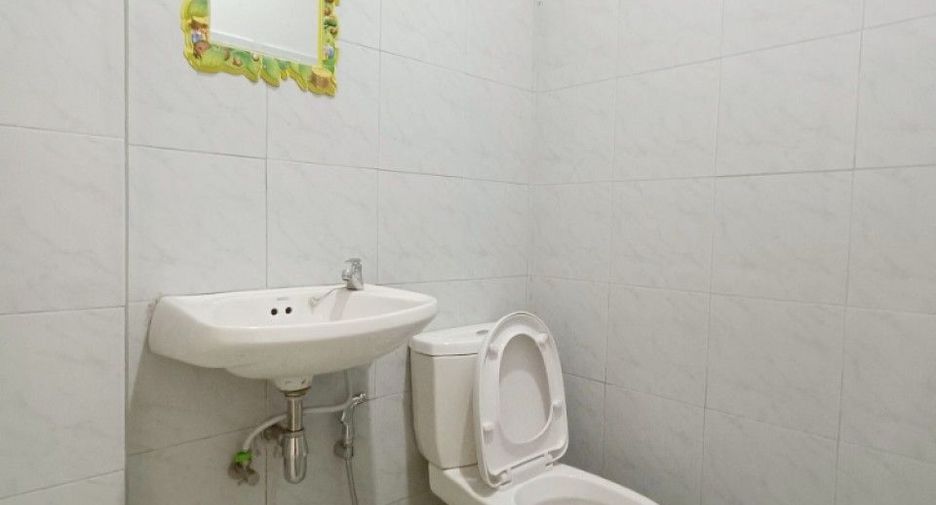 For sale 3 bedrooms townhouse in Phra Samut Chedi, Samut Prakan