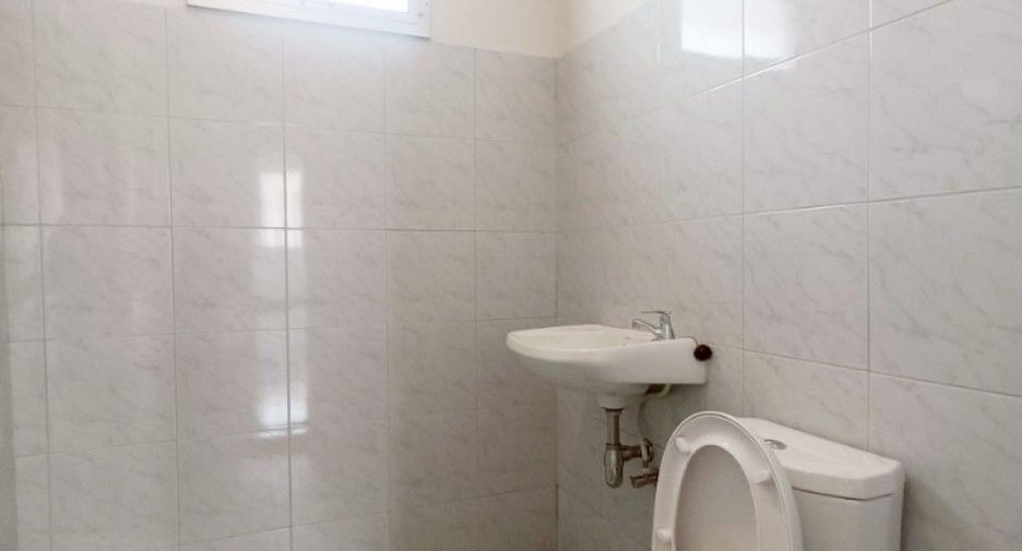 For sale 3 bedrooms townhouse in Phra Samut Chedi, Samut Prakan