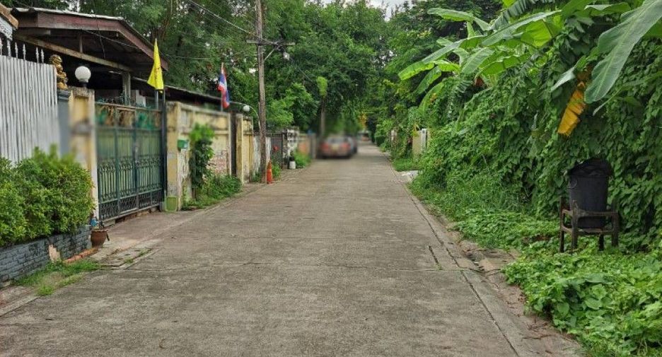 For rent そして for sale land in Wang Thonglang, Bangkok