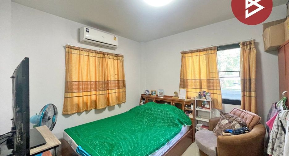 出售 2 卧室 独立屋 在 Ban Bueng, Chon Buri