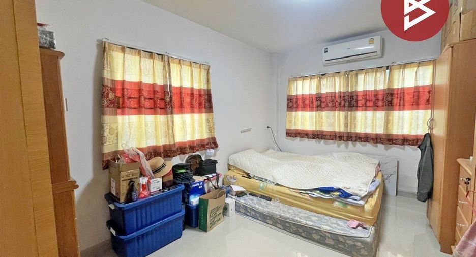 出售 2 卧室 独立屋 在 Ban Bueng, Chon Buri