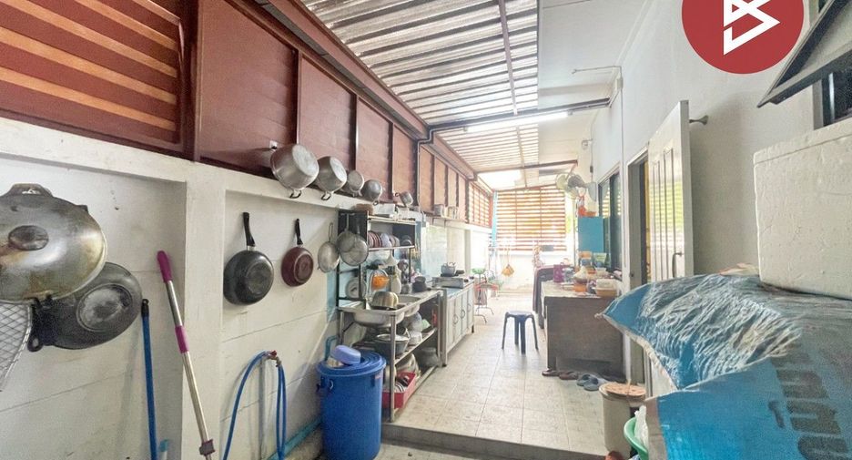 出售 2 卧室 独立屋 在 Ban Bueng, Chon Buri