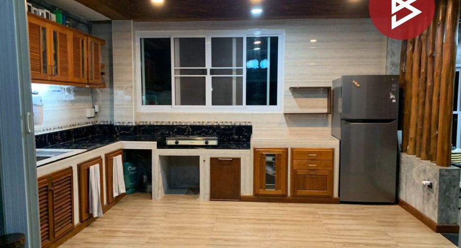 For sale 3 bedrooms house in Mueang Rayong, Rayong