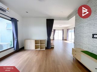 À vendre 3 chambres maison à Si Racha, Chonburi
