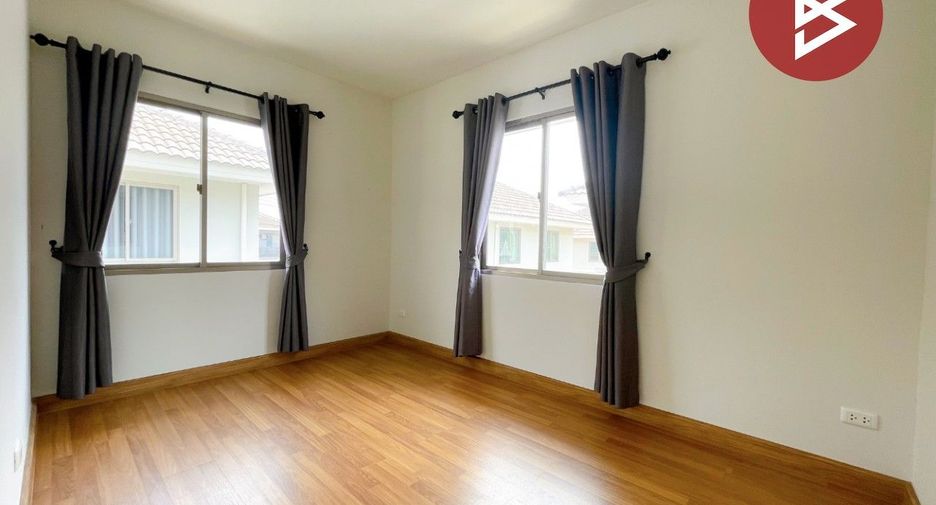 À vendre 3 chambres maison à Si Racha, Chonburi