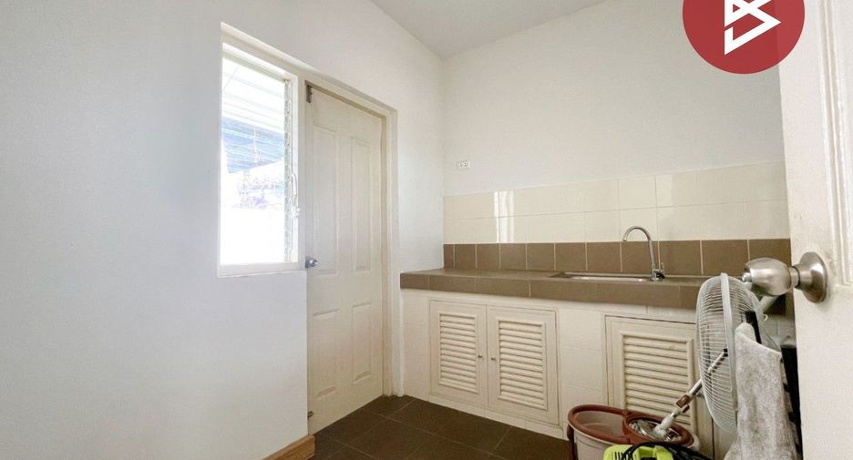À vendre 3 chambres maison à Si Racha, Chonburi