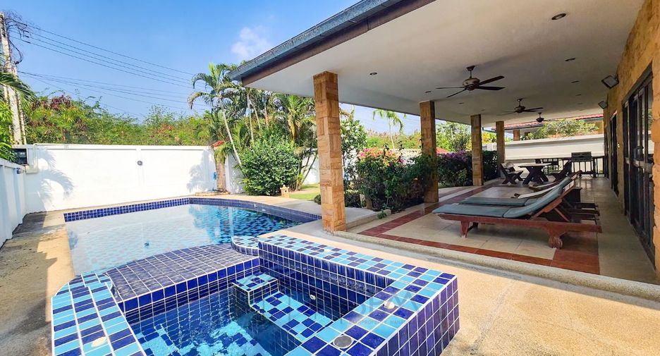 For sale 3 bedrooms villa in Hua Hin, Prachuap Khiri Khan