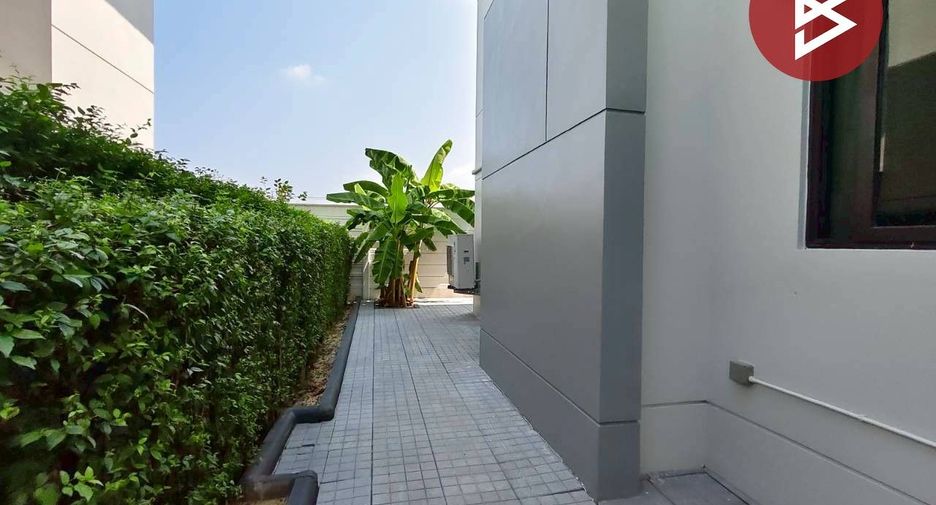 For sale 4 bedrooms house in Prawet, Bangkok