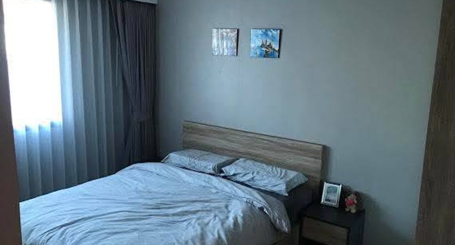 For rent 2 bedrooms condo in Sathon, Bangkok