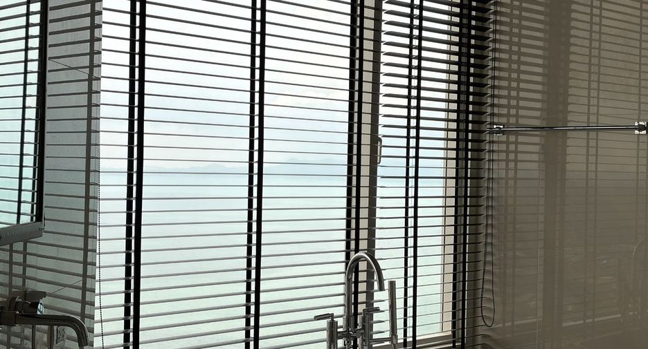 For sale 3 bedrooms condo in Bang Lamung, Chonburi