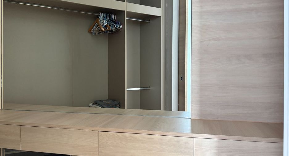 For sale 3 bedrooms condo in Bang Lamung, Chonburi