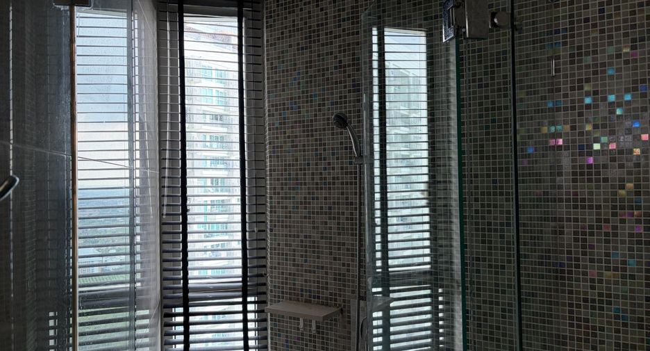 For sale 3 bedrooms condo in Bang Lamung, Chonburi