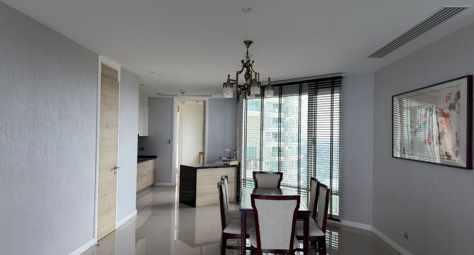 For sale 3 bedrooms condo in Bang Lamung, Chonburi
