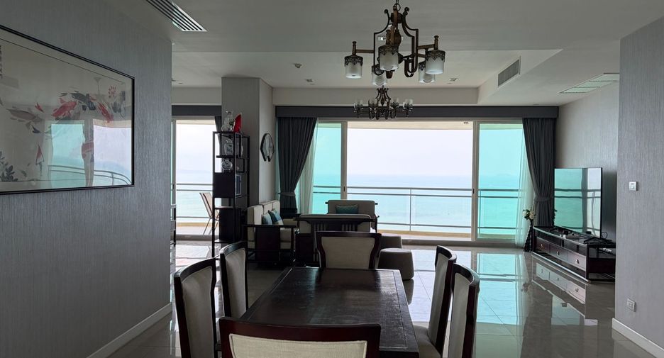 For sale 3 bedrooms condo in Bang Lamung, Chonburi