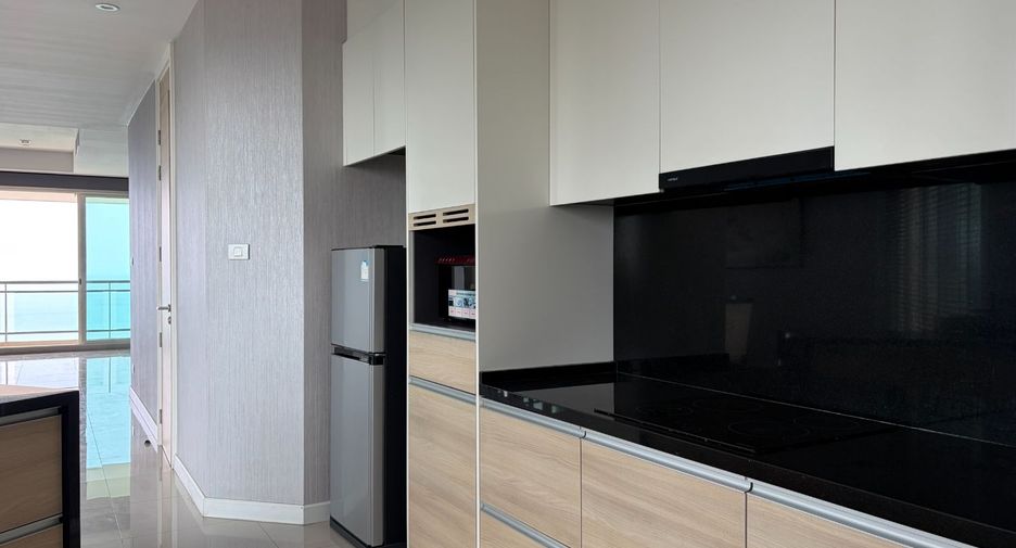 For sale 3 bedrooms condo in Bang Lamung, Chonburi