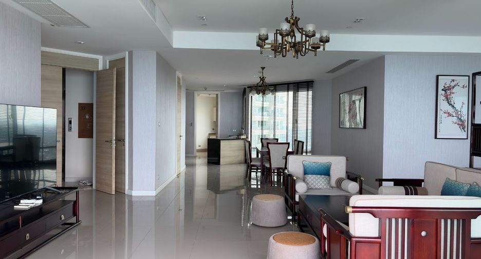 For sale 3 bedrooms condo in Bang Lamung, Chonburi