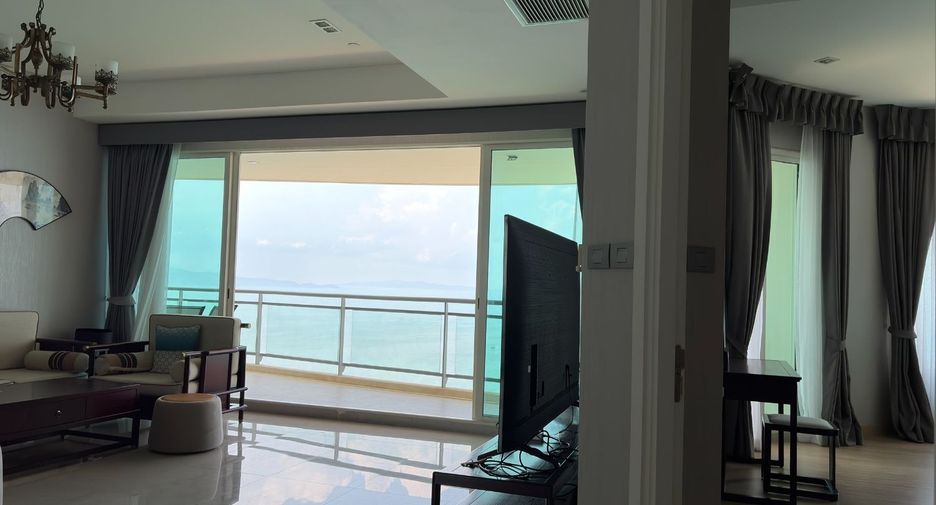 For sale 3 bedrooms condo in Bang Lamung, Chonburi