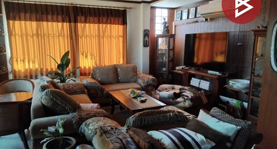 For sale 2 bedrooms retail Space in Mueang Uttaradit, Uttaradit