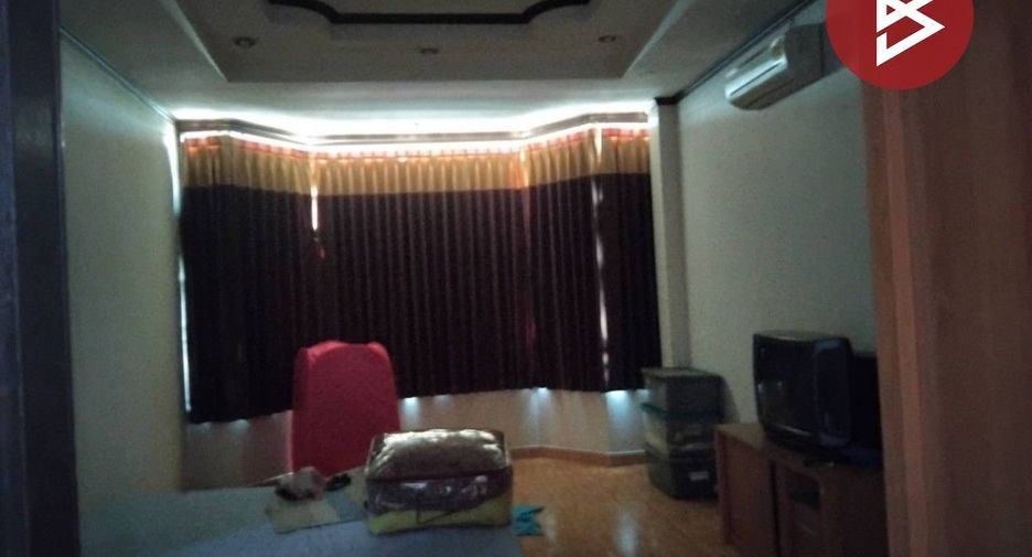 For sale 2 bedrooms retail Space in Mueang Uttaradit, Uttaradit