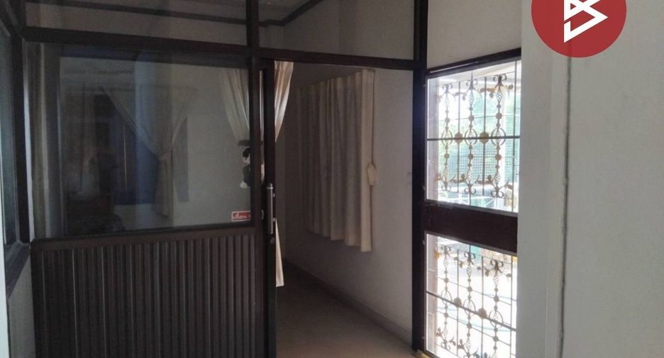 For sale 2 bedrooms retail Space in Mueang Uttaradit, Uttaradit