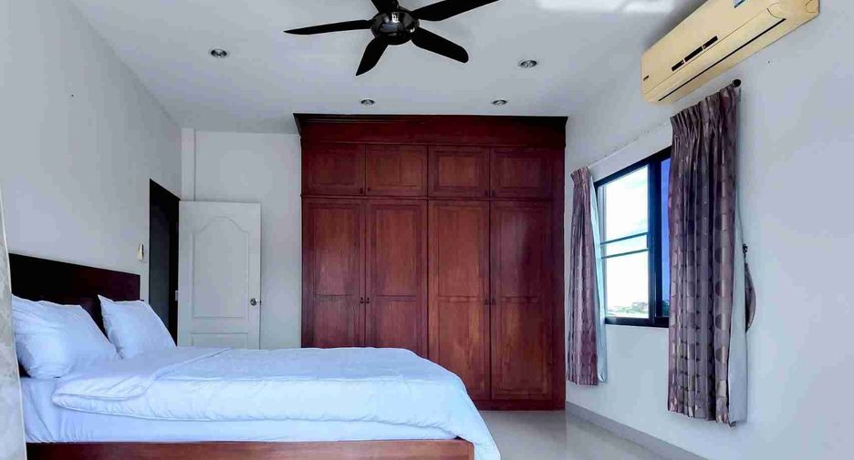 出售 4 卧室 别墅 在 Bang Lamung, Chon Buri