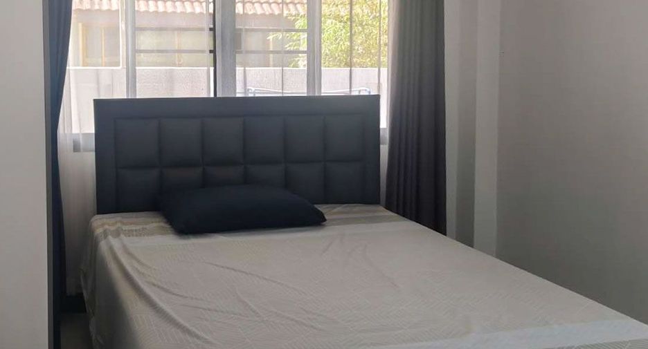 For rent 3 bedrooms house in Saraphi, Chiang Mai