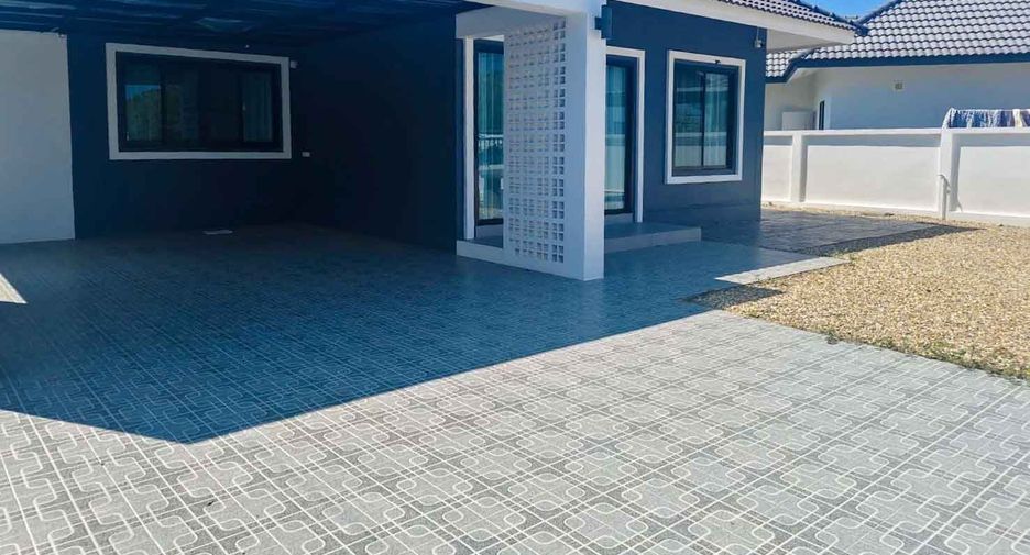 For rent 3 bedrooms house in Saraphi, Chiang Mai