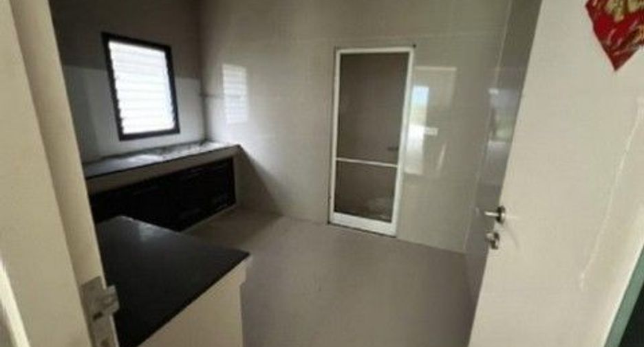 Haus zum Kauf mit 1 Zimmer in Sai Mai, Bangkok