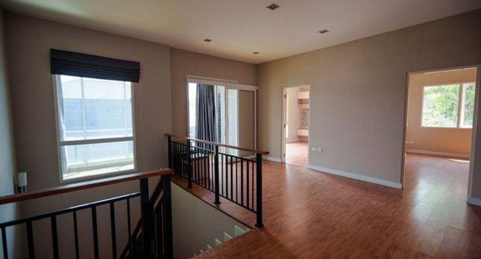 For sale 1 bed house in Thawi Watthana, Bangkok