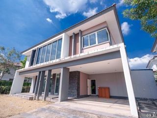 For sale 1 bed house in Thawi Watthana, Bangkok