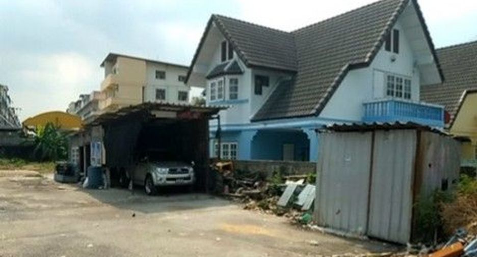 For sale 1 bed house in Thawi Watthana, Bangkok