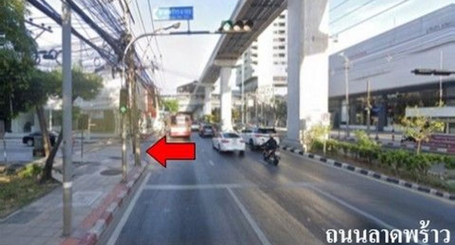 For sale 1 bed condo in Wang Thonglang, Bangkok