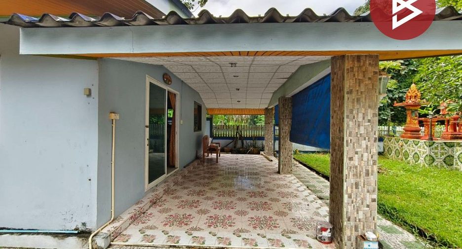 For sale 5 bedrooms house in Mueang Chanthaburi, Chanthaburi