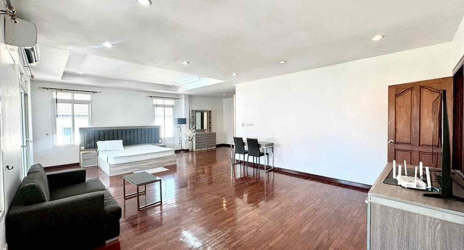 Villa zur Miete mit 5 Zimmer in Bang Lamung, Chonburi