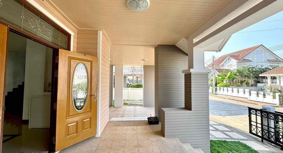 Villa zur Miete mit 5 Zimmer in Bang Lamung, Chonburi