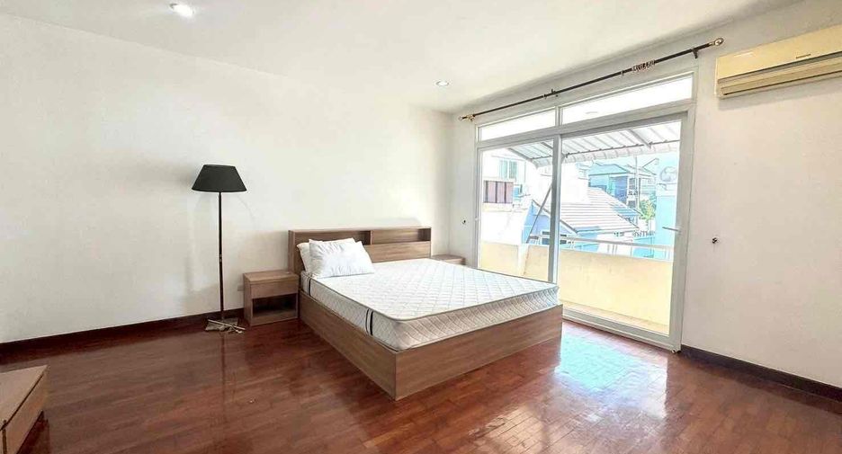 Villa zur Miete mit 5 Zimmer in Bang Lamung, Chonburi