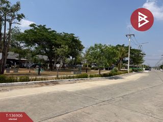 For sale 2 bedrooms townhouse in Mueang Chachoengsao, Chachoengsao